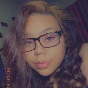 Meet your Posher, Avery